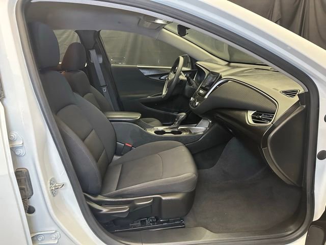 Used 2024 Chevrolet Malibu LT FWD image 15