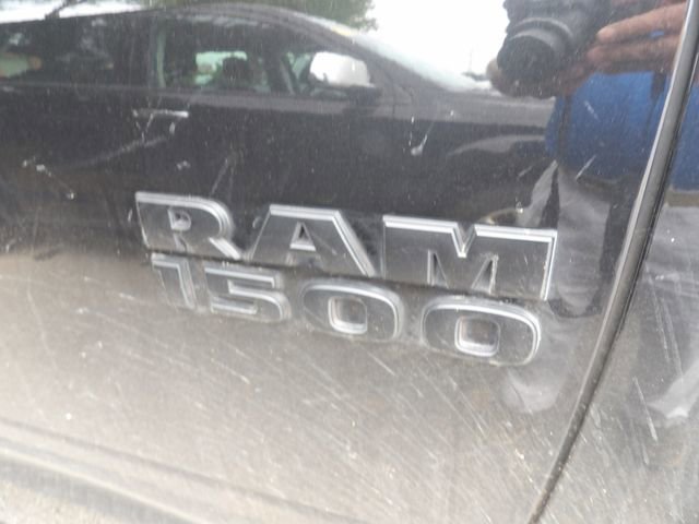 Used 2018 RAM 1500 Express w/ Black Ram 1500 Express Group RWD image 18