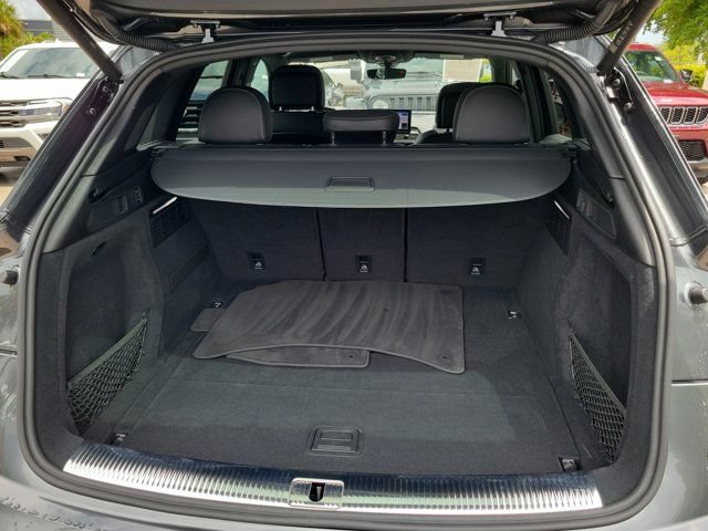 Certified 2023 Audi SQ5 Prestige AWD/4WD image 8