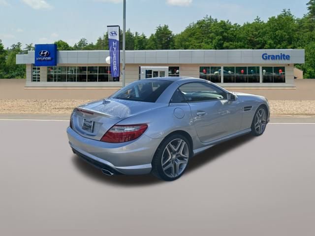 Used 2015 Mercedes-Benz SLK 350 image 6
