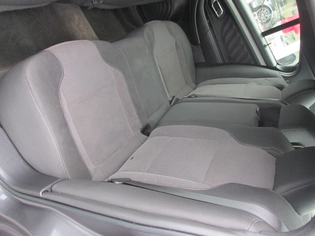 Used 2013 Ford Taurus SEL image 15