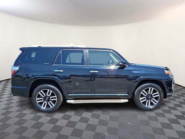 Used 2022 Toyota 4Runner Limited AWD/4WD image 7