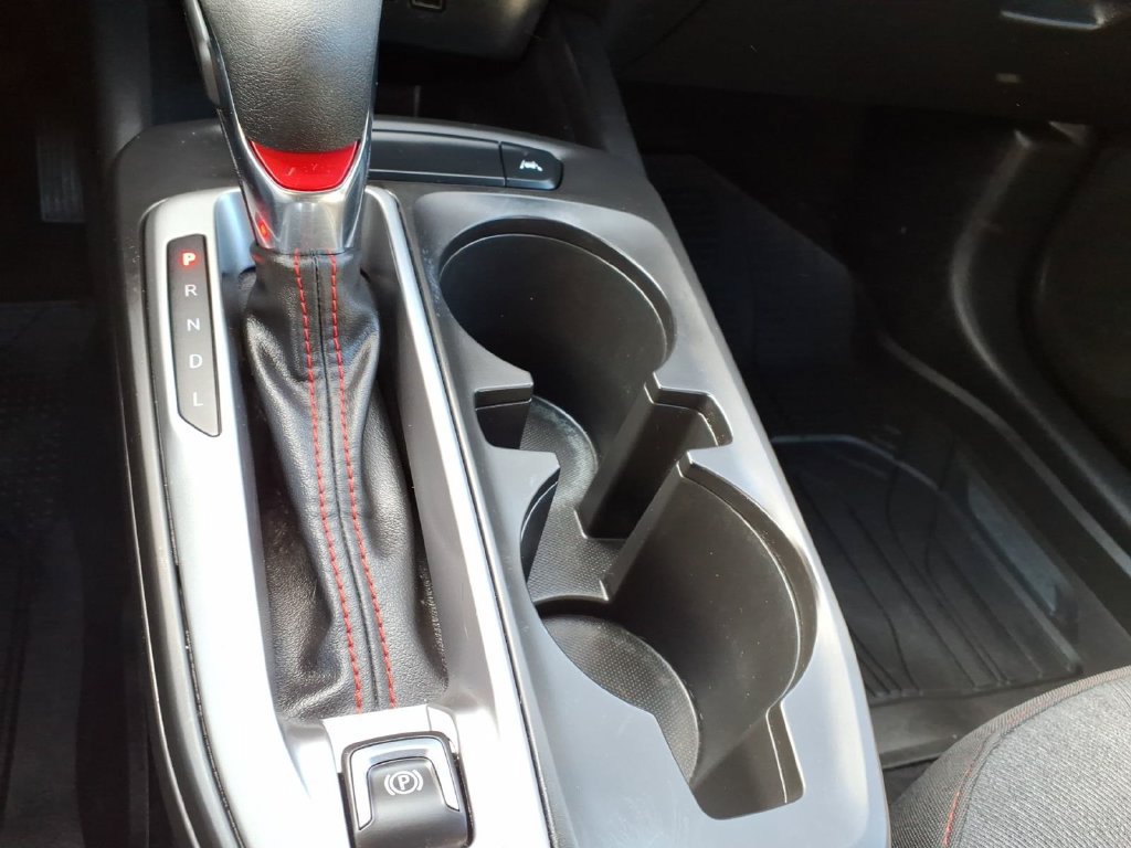 Used 2024 Chevrolet Trax RS FWD image 18