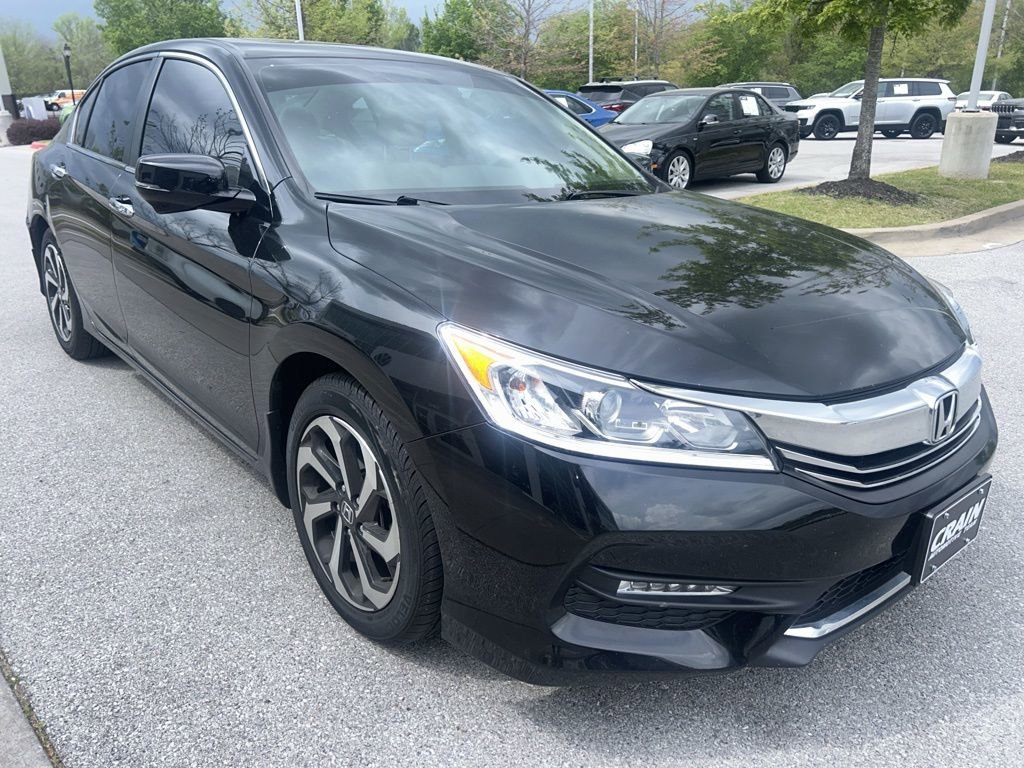Used 2016 Honda Accord EX image 7