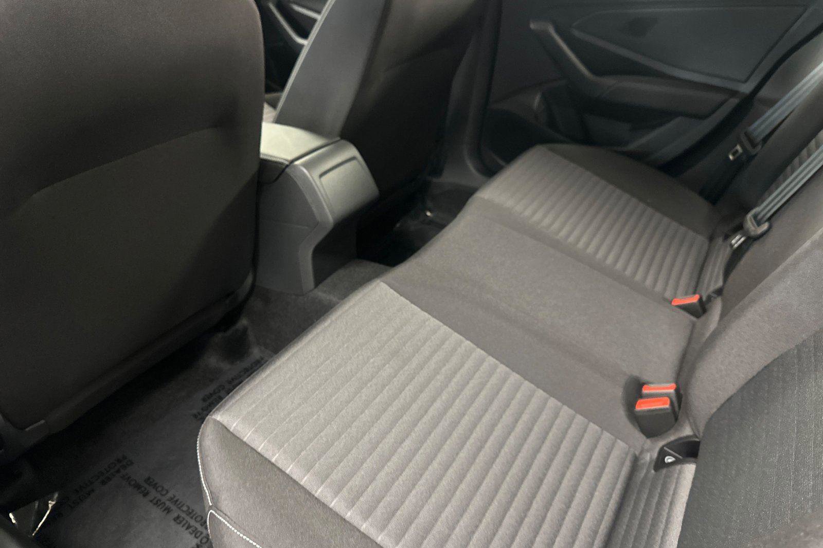 New 2025 Volkswagen Jetta SE image 11