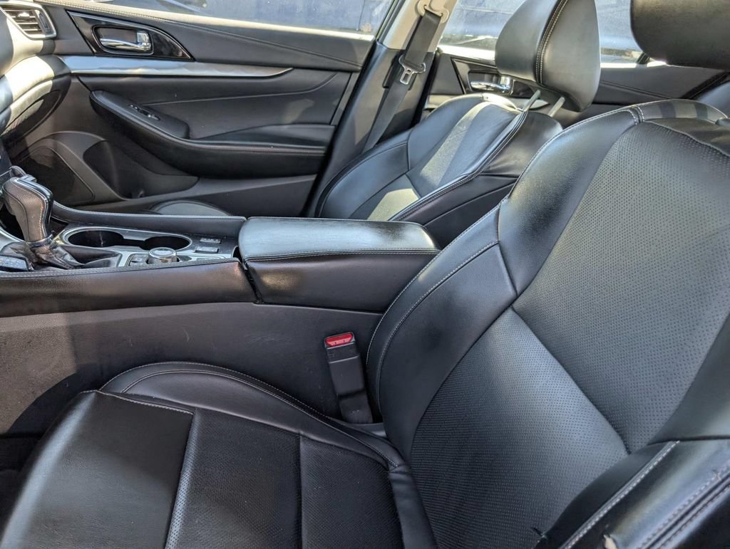 Used 2022 Nissan Maxima SV w/ Floor Mat Group FWD image 14