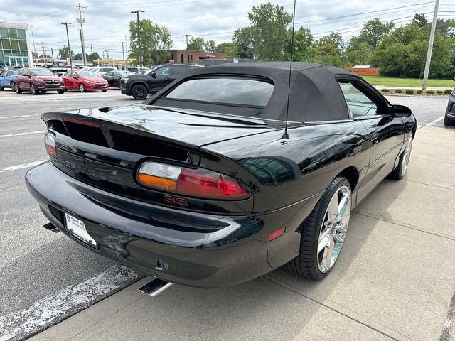 Used 2001 Chevrolet Camaro Z28 w/ SS Performance/Appearance Pkg RWD image 14