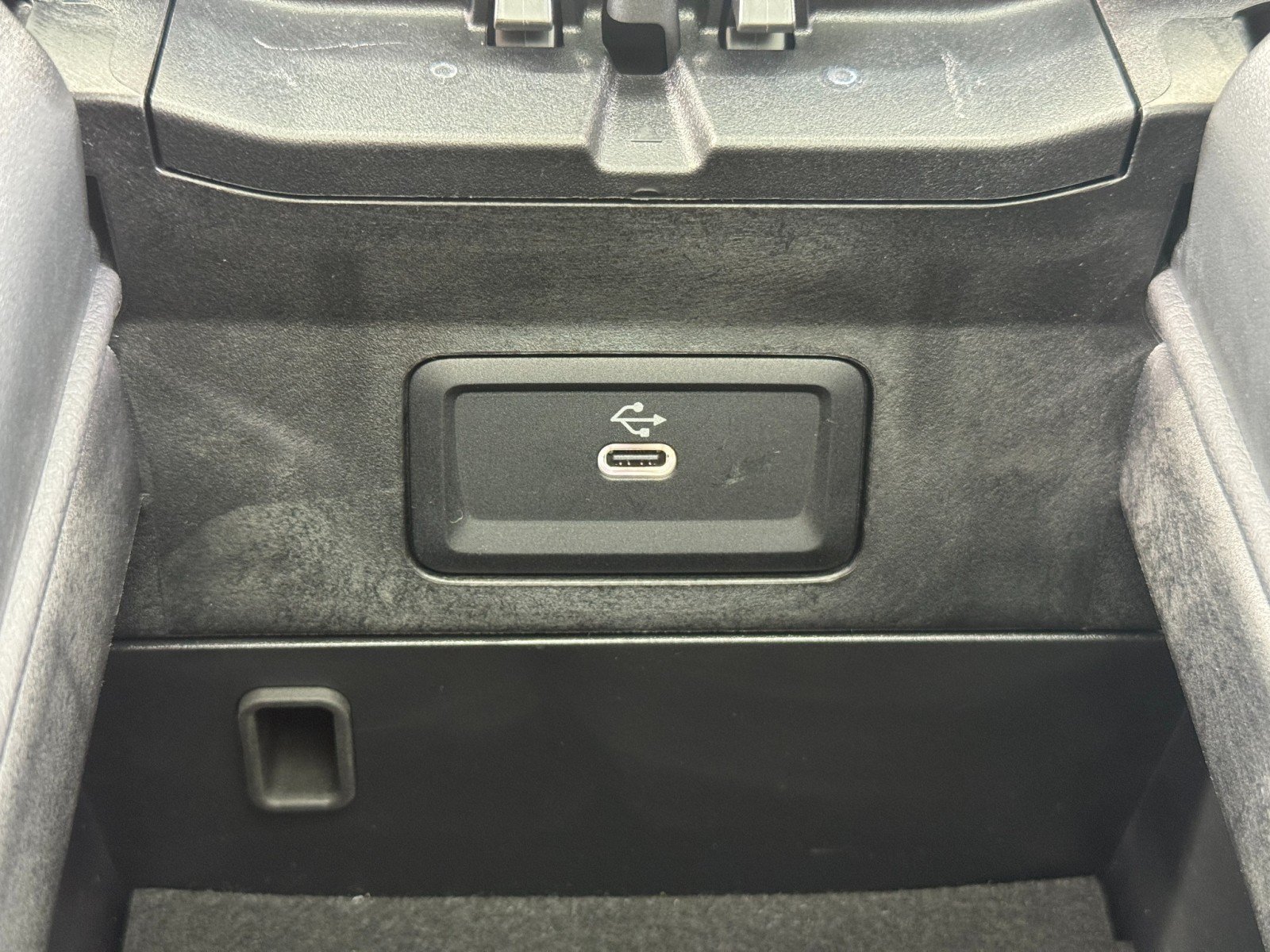 Used 2025 Mercedes-Benz E 350 Sedan w/ Winter Package image 32