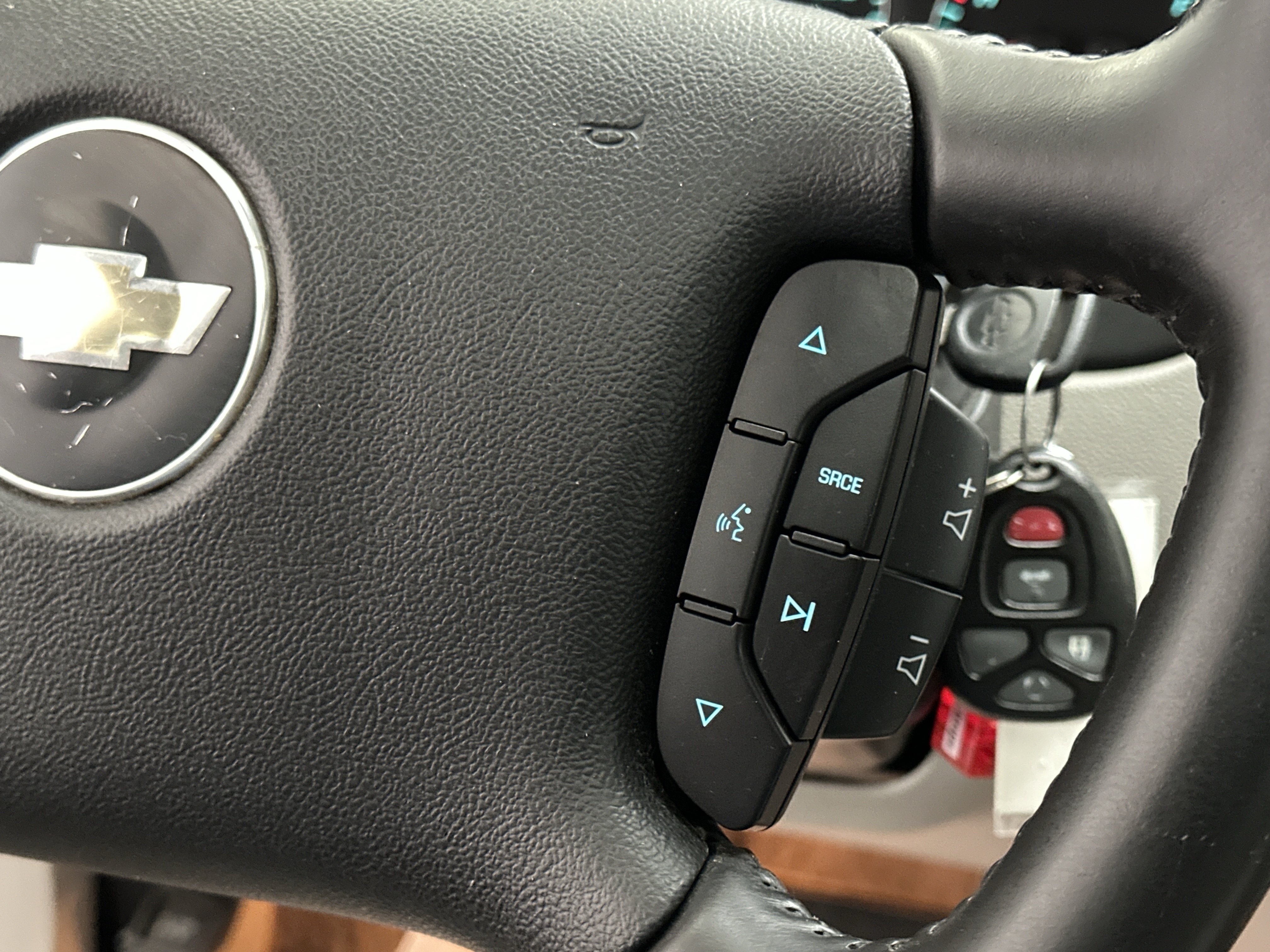 Used 2008 Chevrolet Impala LTZ FWD image 25