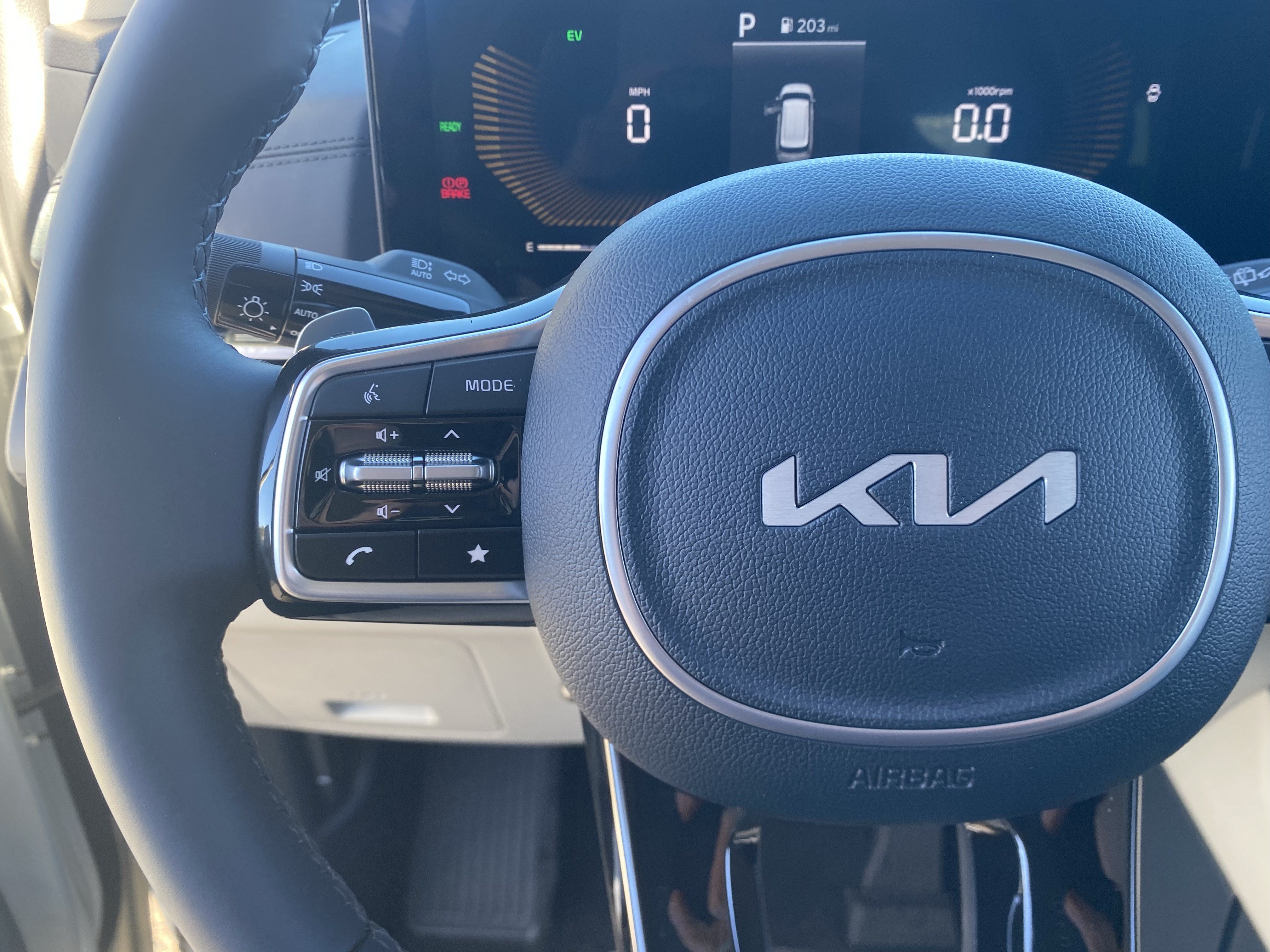 New 2026 Kia Carnival EX FWD image 22