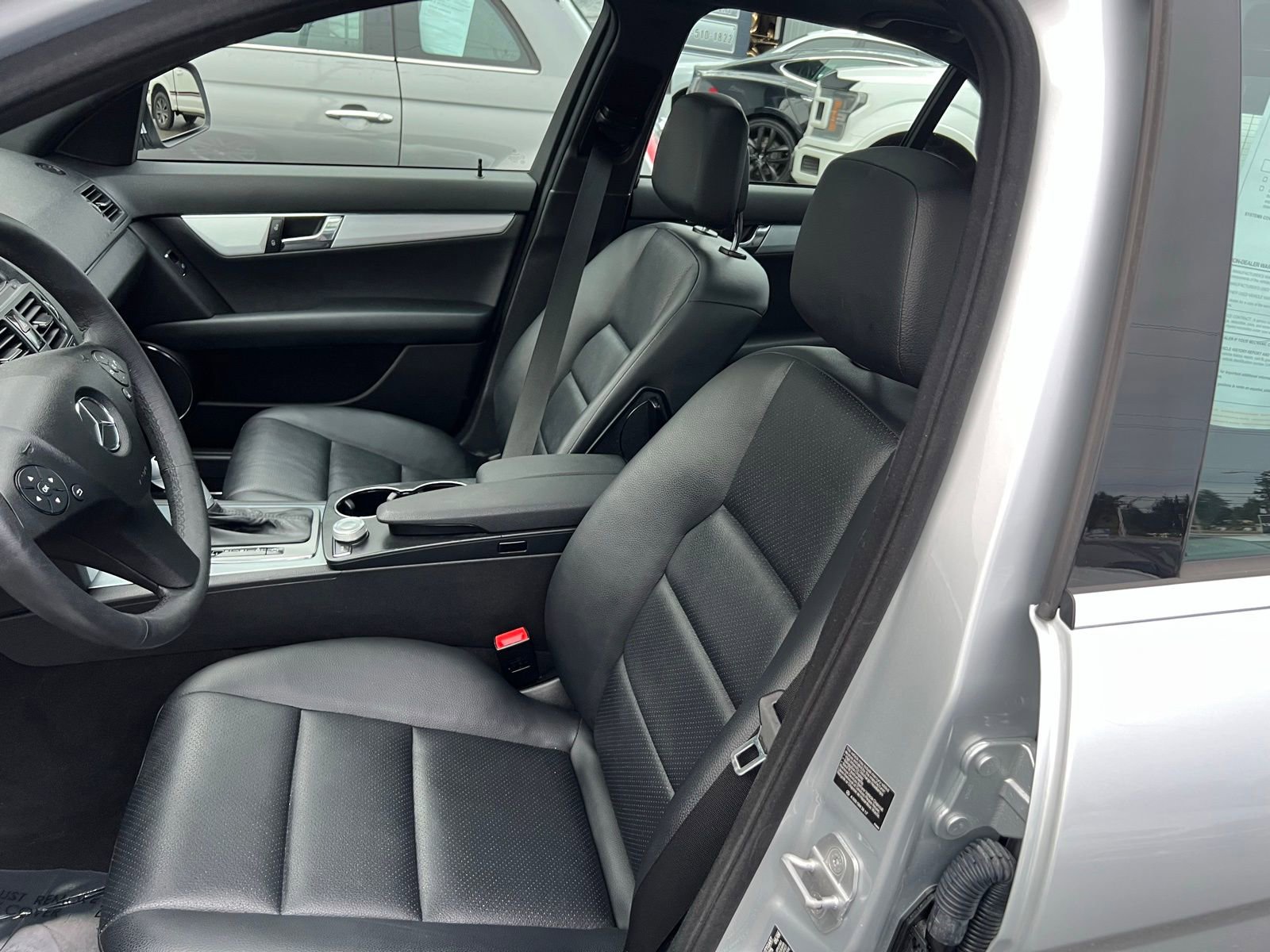 Used 2008 Mercedes-Benz C 300 Sedan image 14