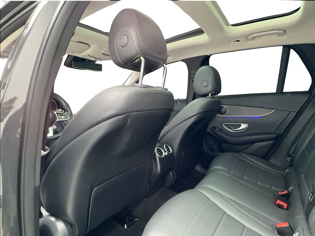 Used 2022 Mercedes-Benz GLC 300 w/ Premium Package Lite image 32