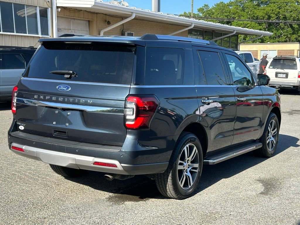 Used 2023 Ford Expedition Limited AWD/4WD image 10