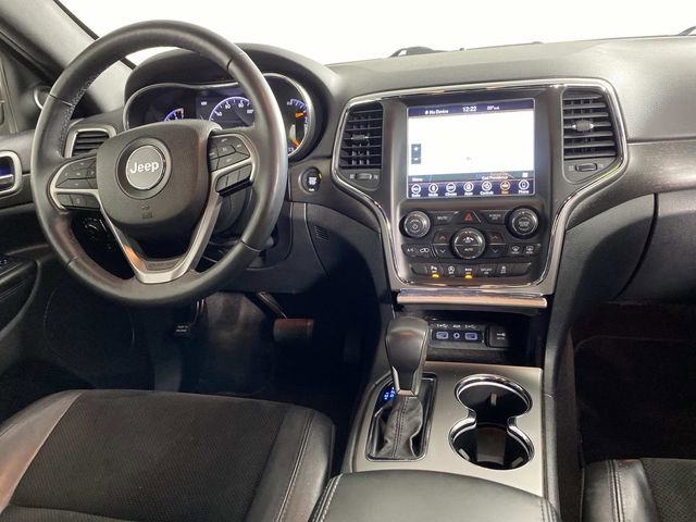 Used 2018 Jeep Grand Cherokee Altitude AWD/4WD image 13