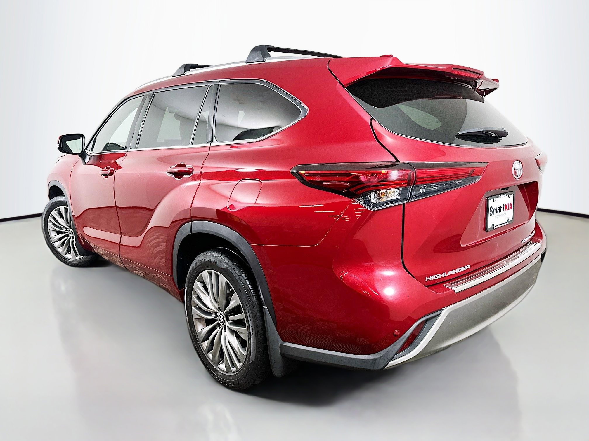 Used 2020 Toyota Highlander Platinum AWD/4WD image 5