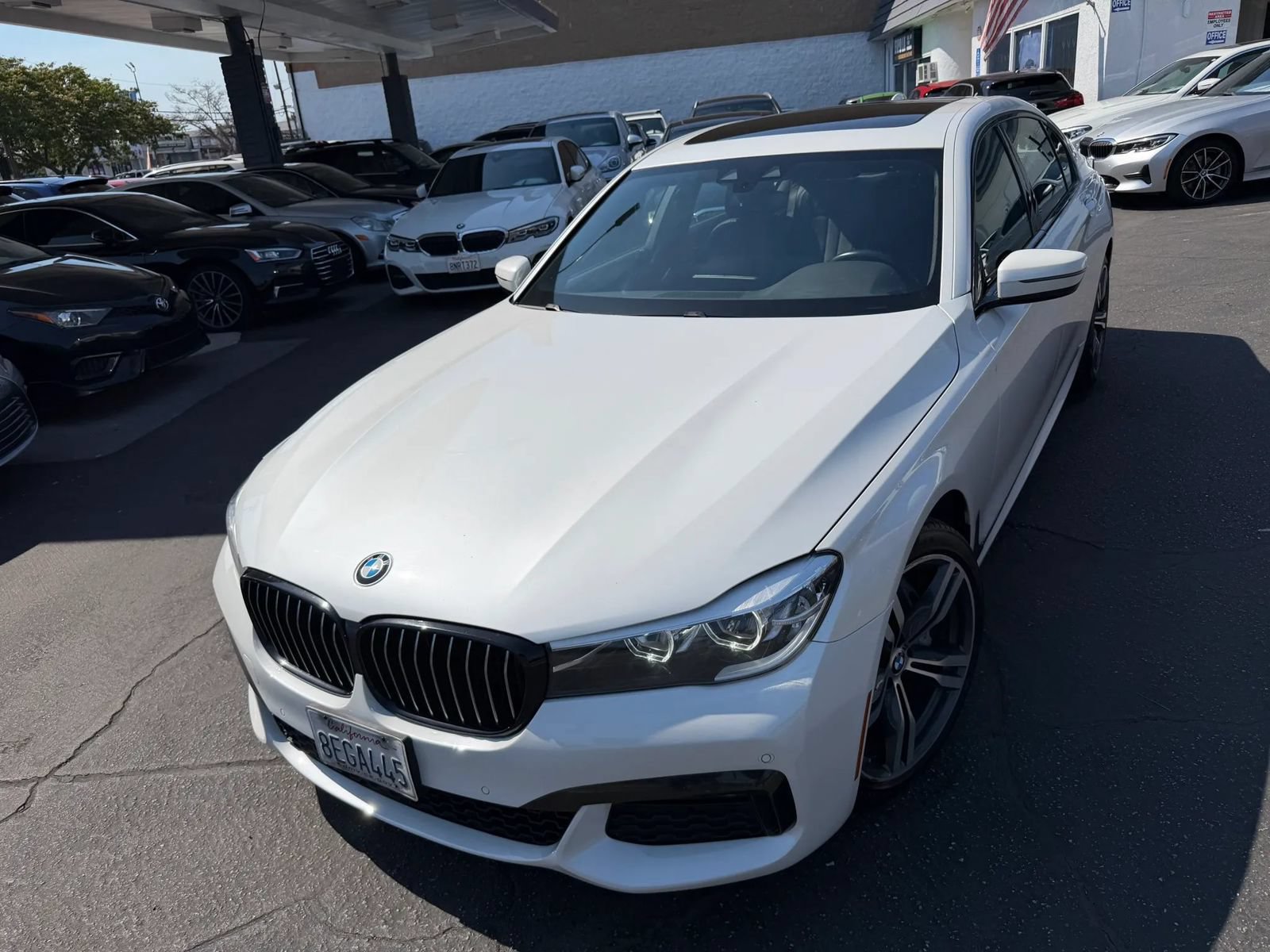 Used 2018 BMW 740i RWD image 4