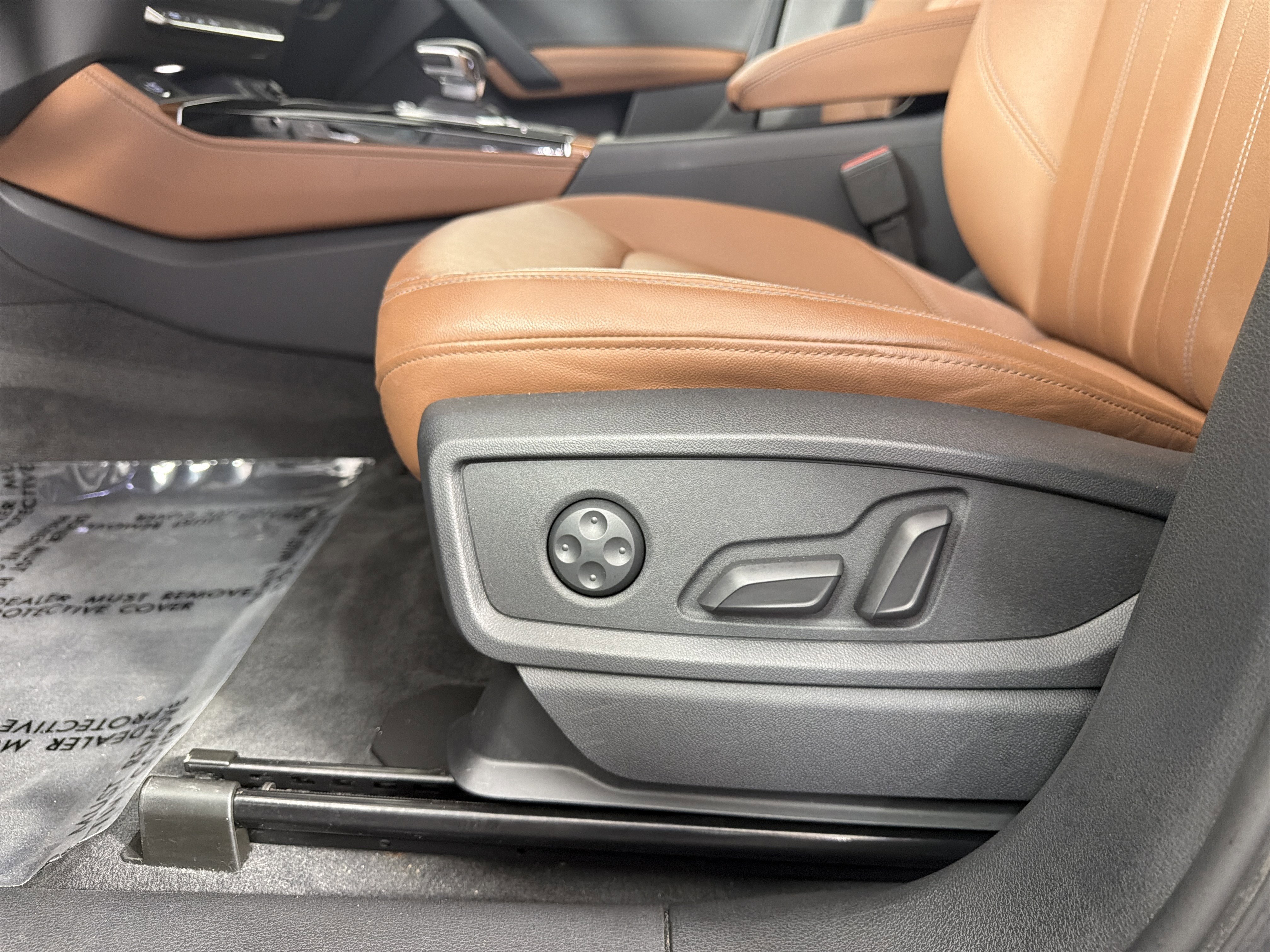 Used 2021 Audi Q5 e Premium Plus w/ Premium Plus Package image 8