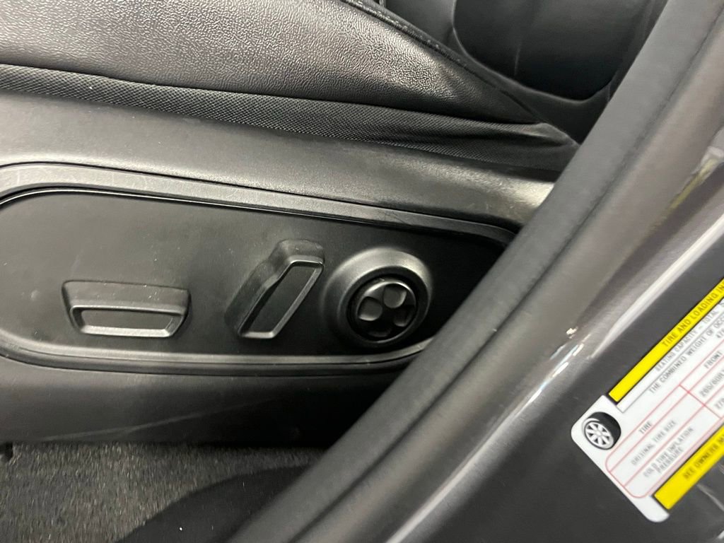 Used 2022 Jeep Grand Cherokee Limited 4xe image 20