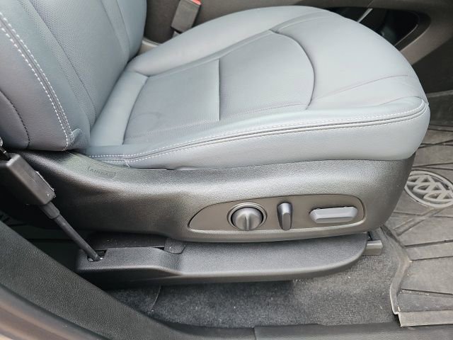 Used 2024 Buick Enclave Essence w/ Experience Buick Package image 37