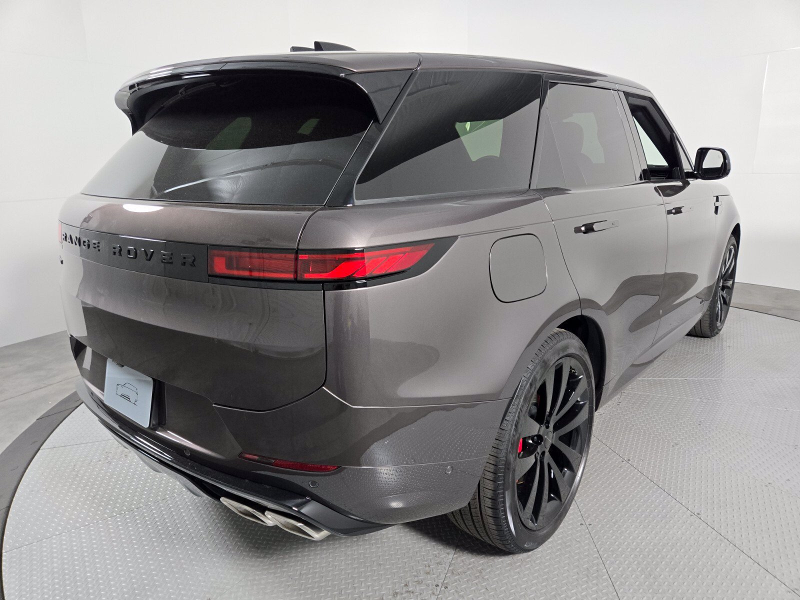 New 2027 Land Rover Range Rover Sport Dynamic SE AWD/4WD image 2