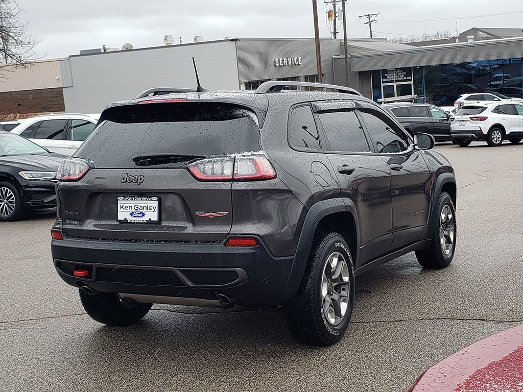 Used 2019 Jeep Cherokee Trailhawk image 5