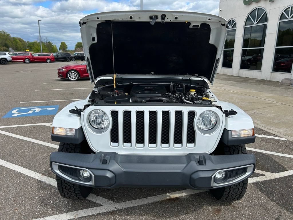 Used 2019 Jeep Wrangler Unlimited Sahara AWD/4WD image 22