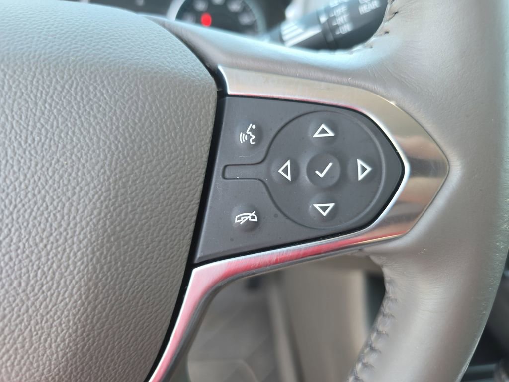 Used 2020 Chevrolet Traverse LT w/ LT Premium Package image 19