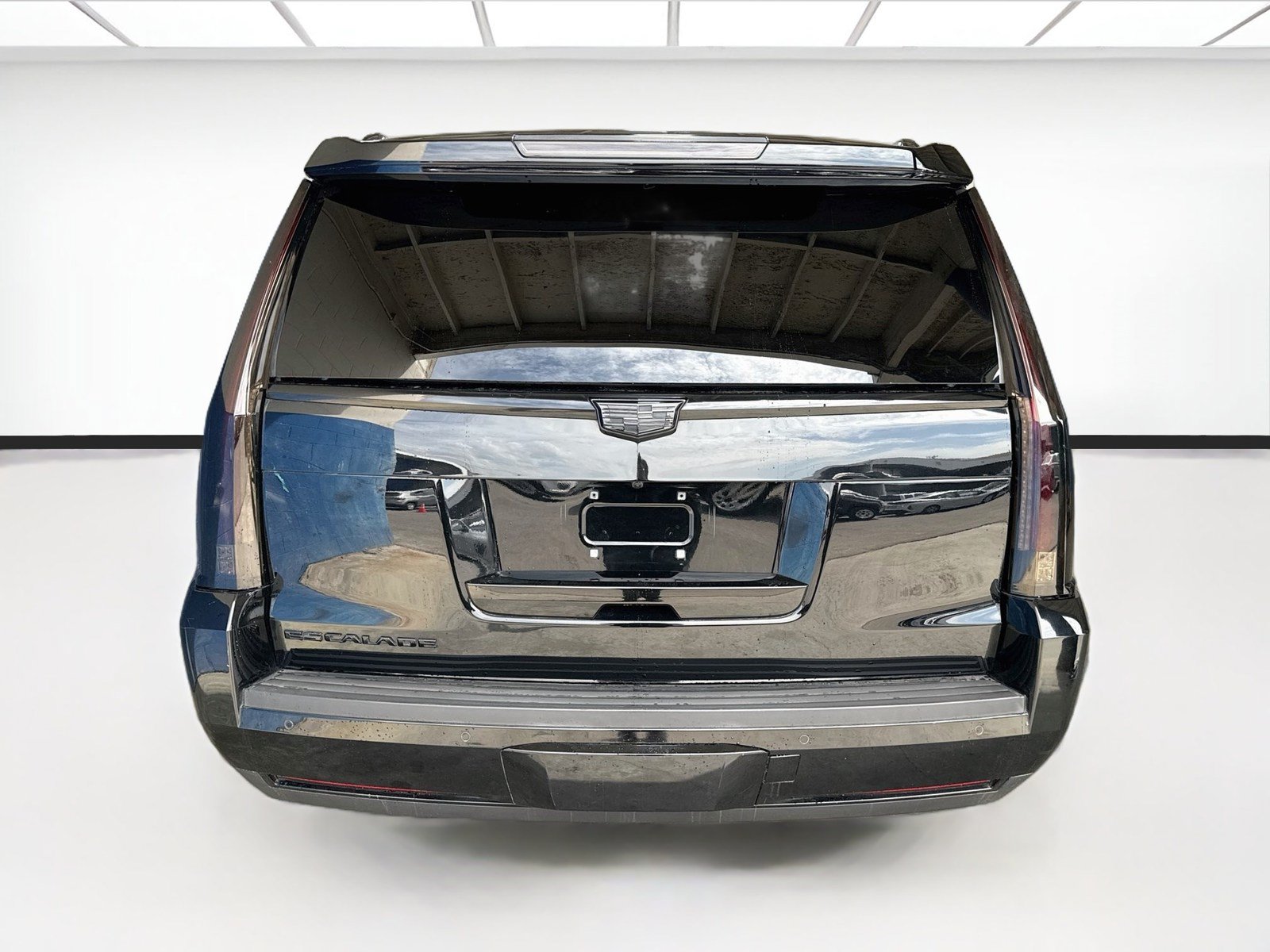 Used 2016 Cadillac Escalade ESV Platinum AWD/4WD image 5