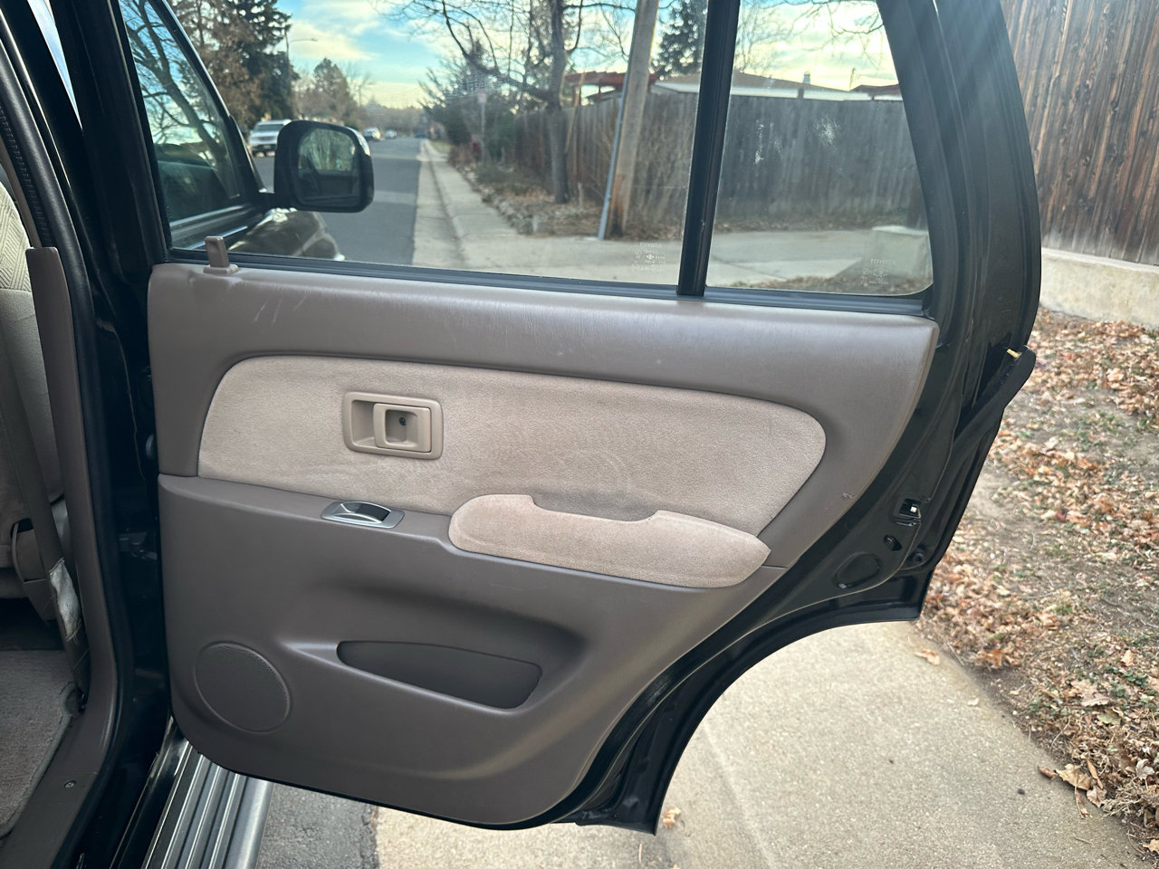 Used 2001 Toyota 4Runner SR5 image 14