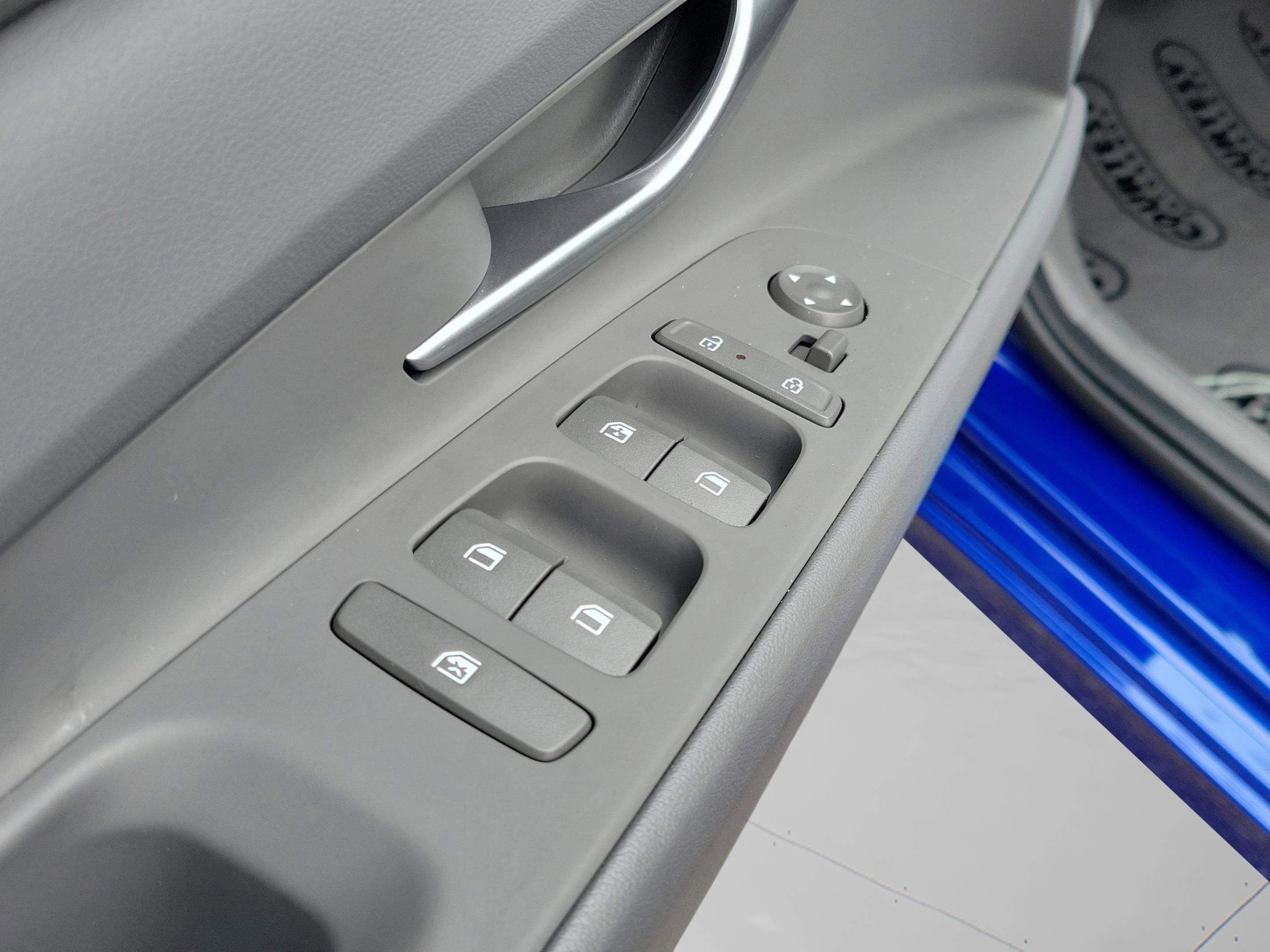 Certified 2025 Hyundai Elantra Sport image 17