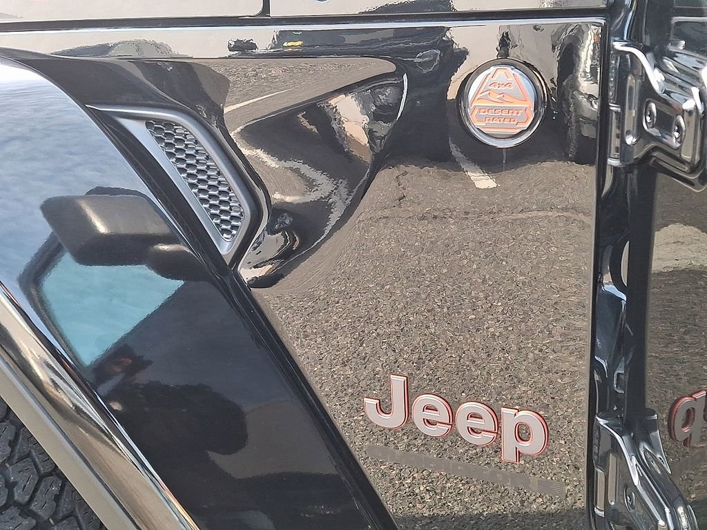 Used 2023 Jeep Gladiator Mojave w/ LED Lighting Group AWD/4WD image 30