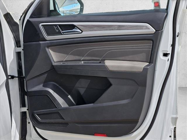 Used 2023 Volkswagen Atlas Cross Sport SE FWD image 10