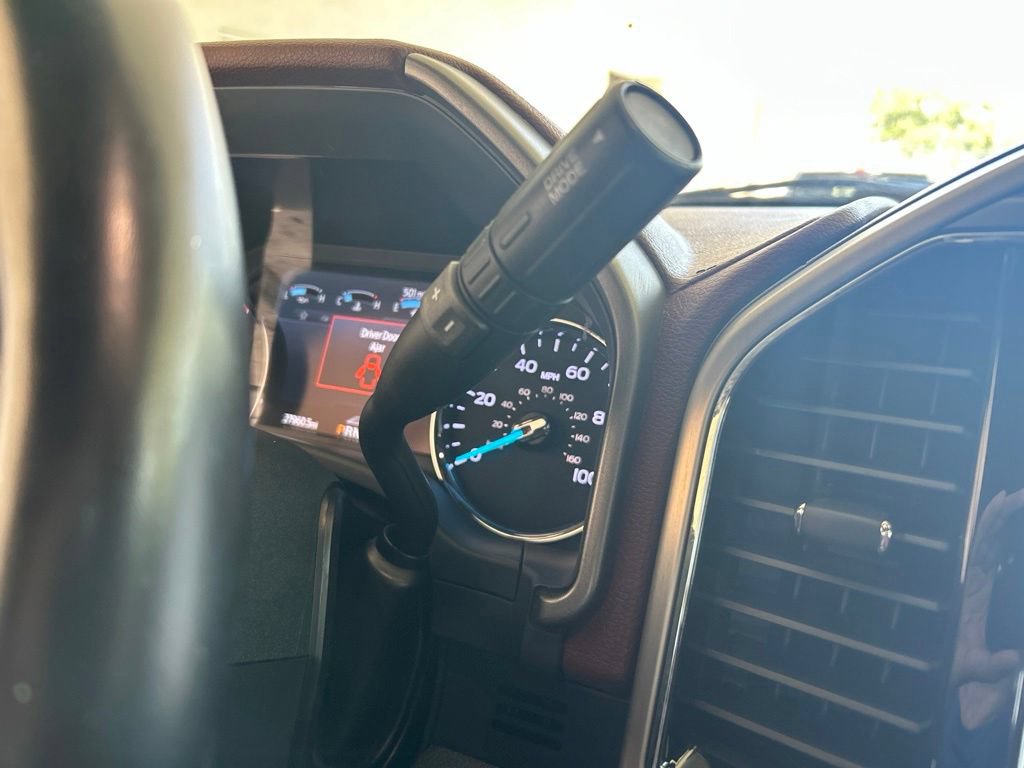 Used 2022 Ford F350 Platinum w/ FX4 Off-Road Package AWD/4WD image 9