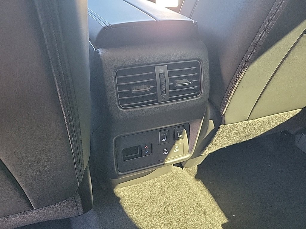 New 2026 Nissan Rogue Platinum w/ Platinum Premium Package image 37