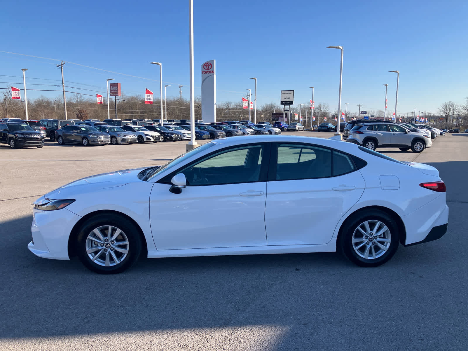 Certified 2025 Toyota Camry LE image 4