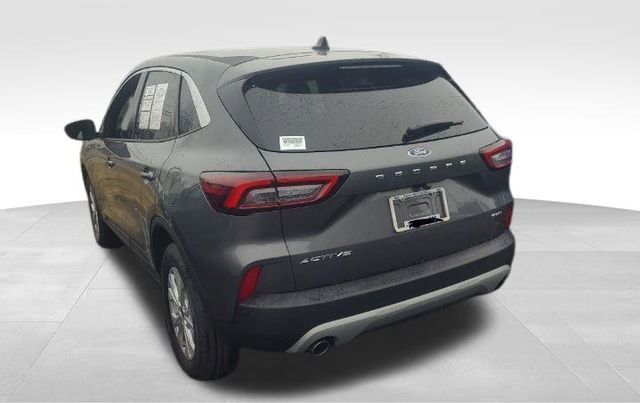 Used 2023 Ford Escape Active image 2