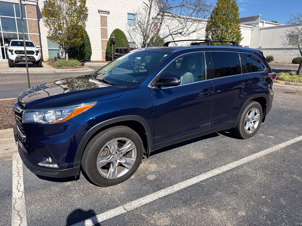 Used 2015 Toyota Highlander Limited AWD/4WD image 4