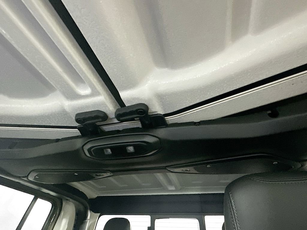 New 2025 Jeep Gladiator Rubicon w/ Convenience Group image 14
