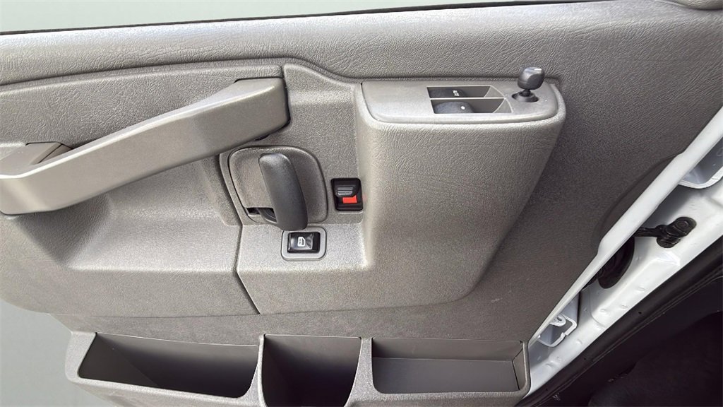 Used 2024 Chevrolet Express 2500 w/ Driver Convenience Package image 22