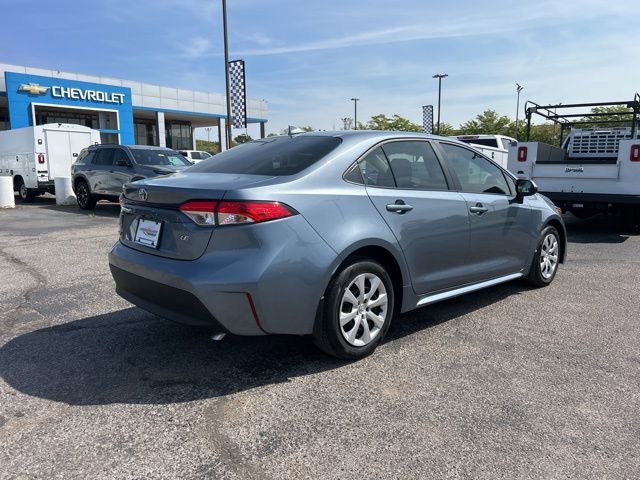 Used 2025 Toyota Corolla LE FWD image 3