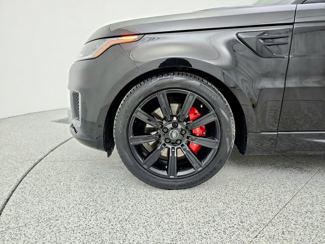Used 2020 Land Rover Range Rover Sport HST image 27