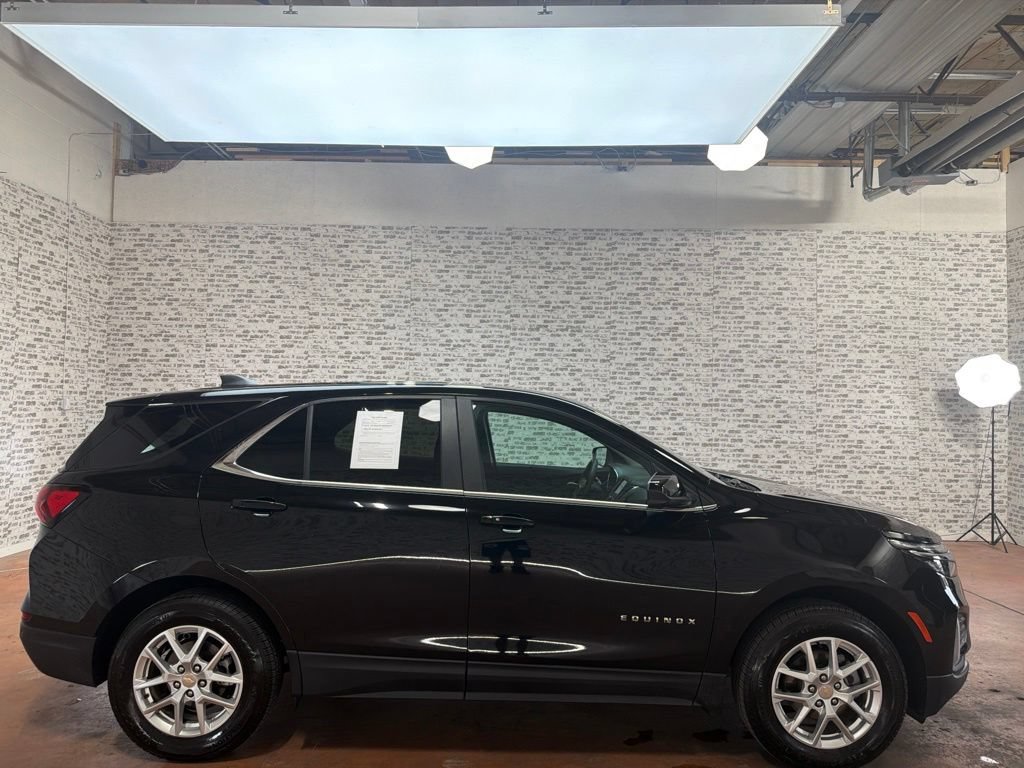 Used 2024 Chevrolet Equinox LT AWD/4WD image 8