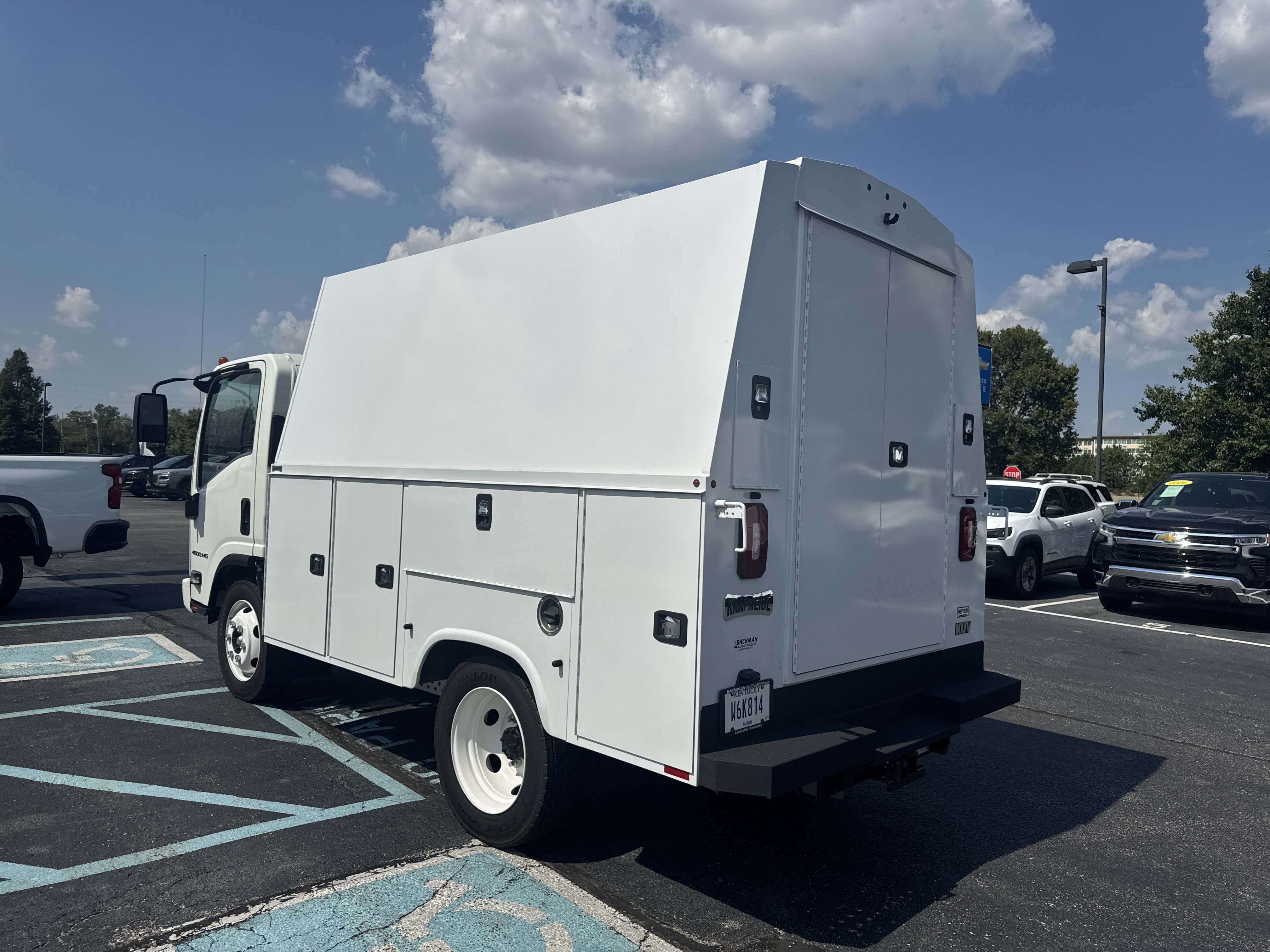 Used 2024 Chevrolet Low Cab Forward RWD image 5