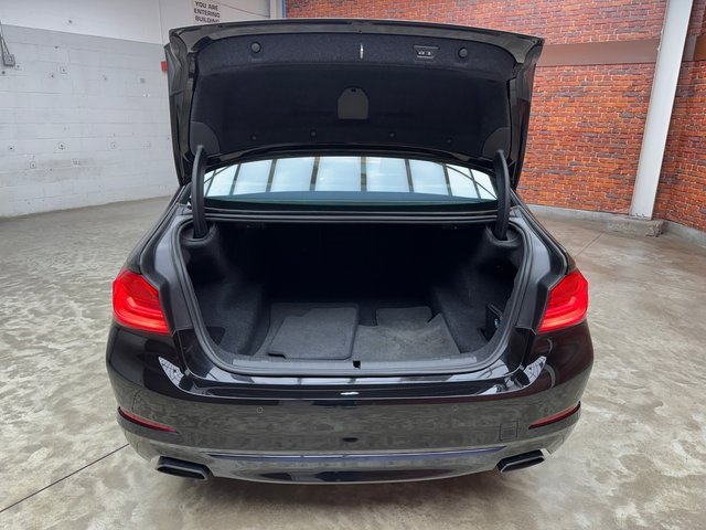 Used 2018 BMW 540i xDrive w/ Luxury Seating Package image 26