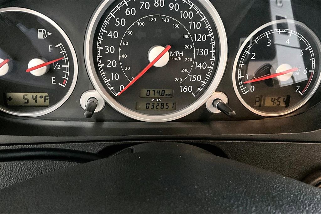 Used 2005 Chrysler Crossfire Limited image 11