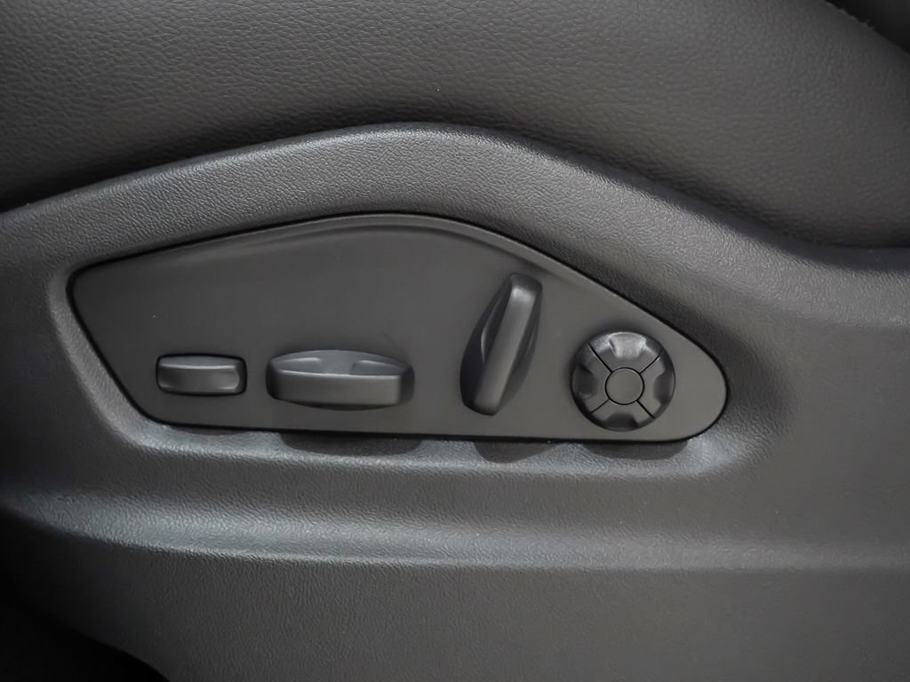 Certified 2026 Porsche Cayenne E-Hybrid AWD/4WD image 24