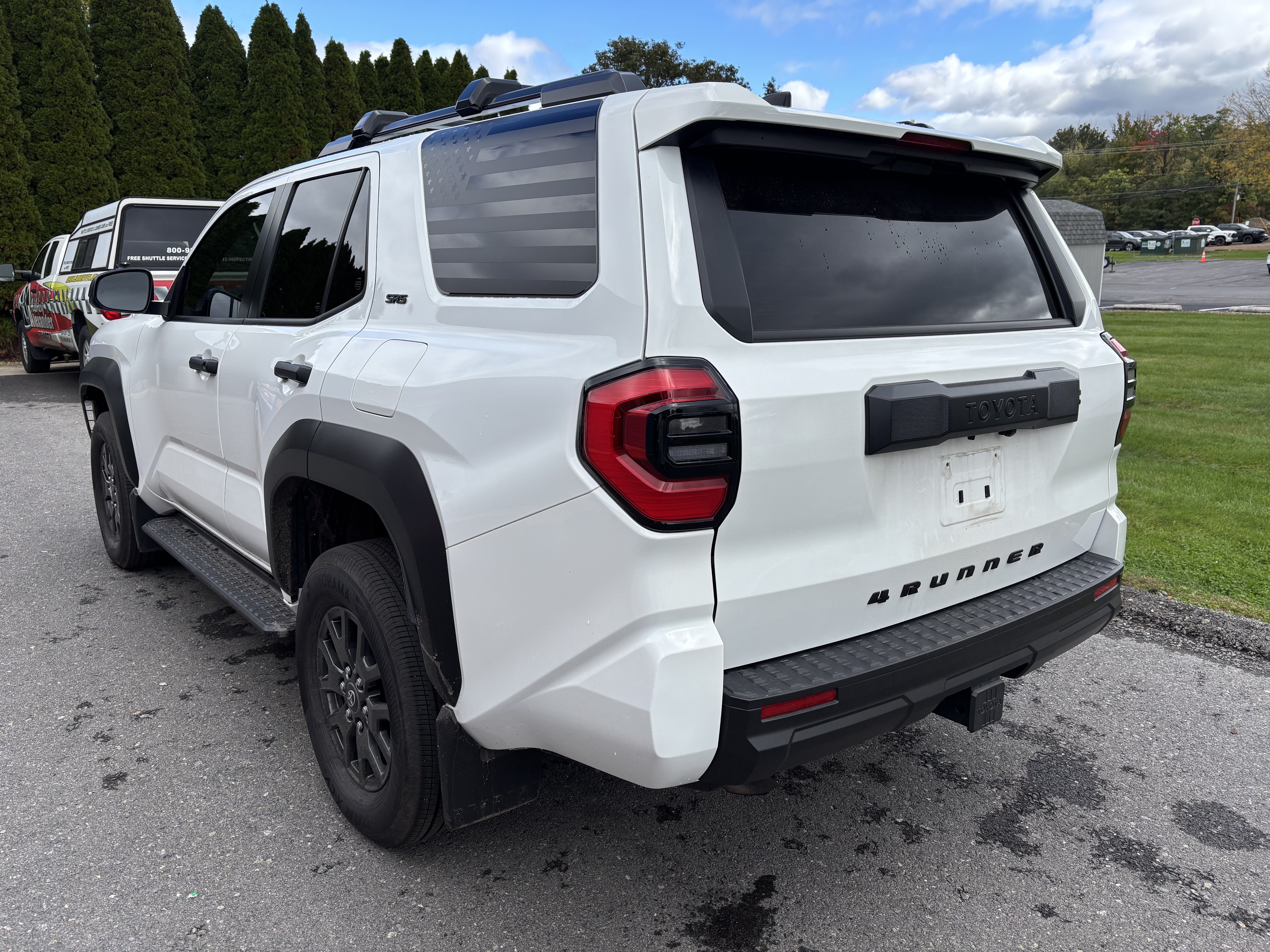 Certified 2025 Toyota 4Runner SR5 AWD/4WD image 6