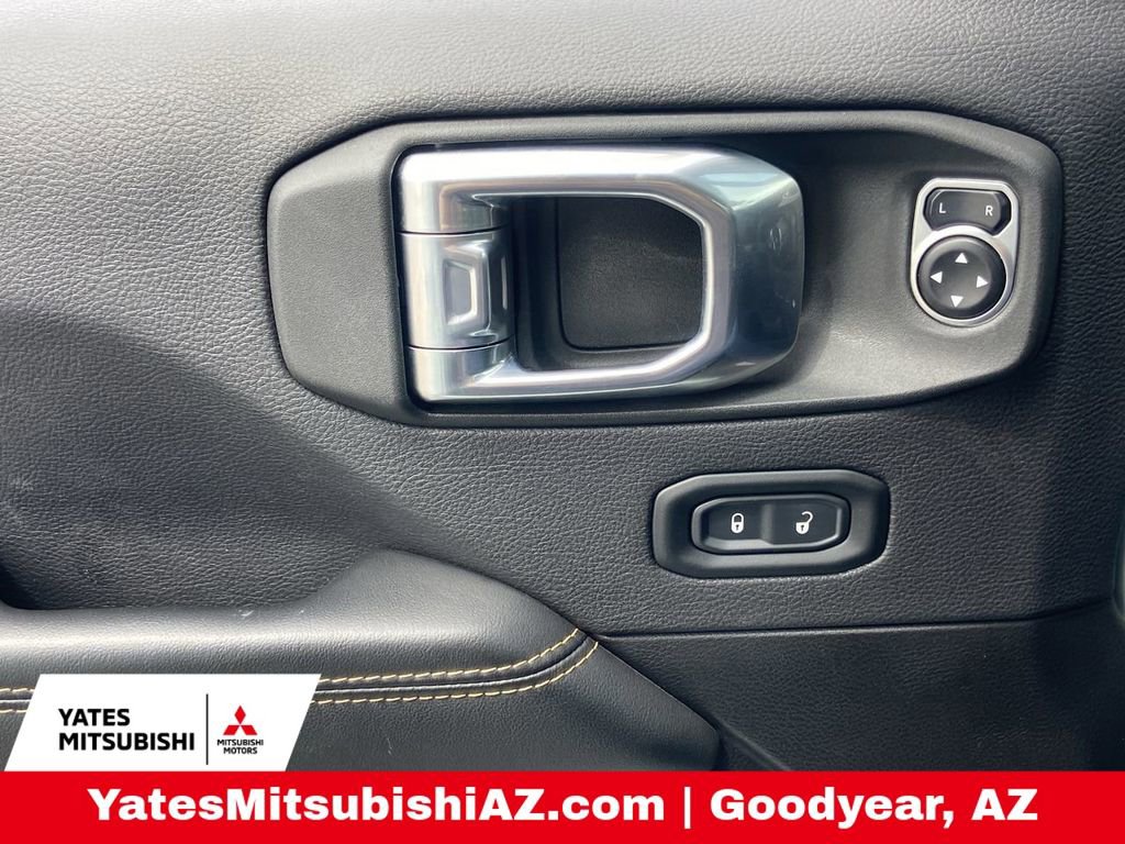 Used 2024 Jeep Wrangler Unlimited Sahara w/ Technology Group image 19