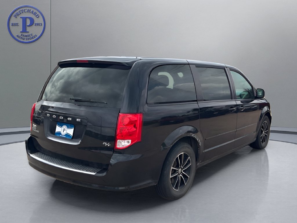 Used 2015 Dodge Grand Caravan R/T w/ Driver Convenience Group FWD image 7