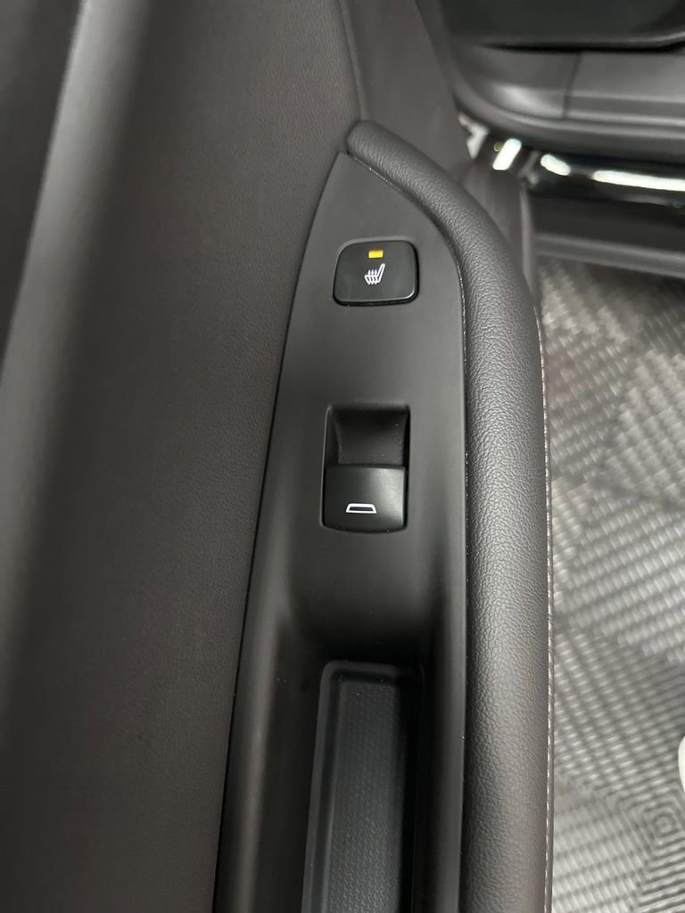 Used 2024 Chevrolet Blazer Premier w/ Enhanced Convenience Package image 34